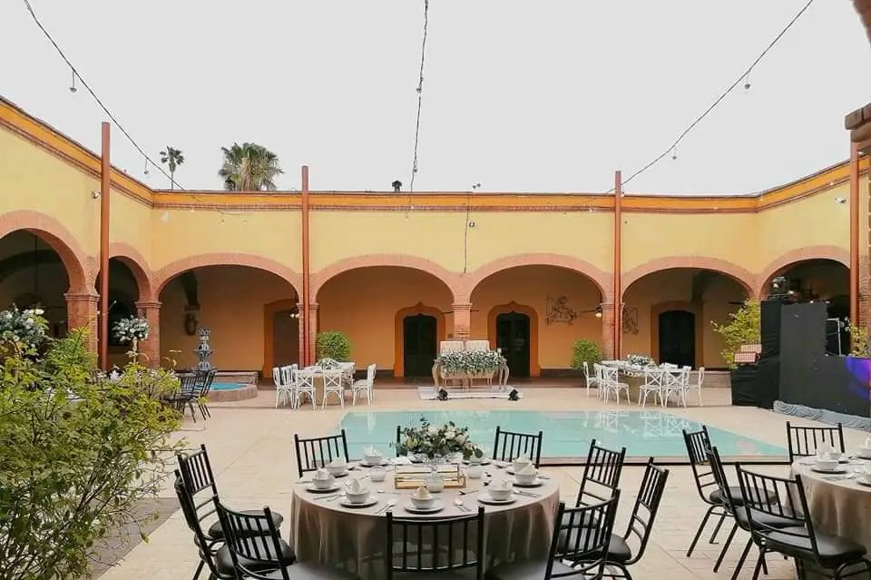 Patio de la Hacienda San Fernando